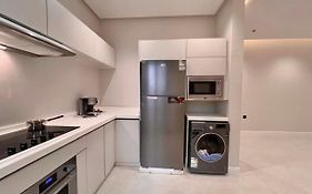 Modern B3 Apartment With Ac Near Boulevard And Airport